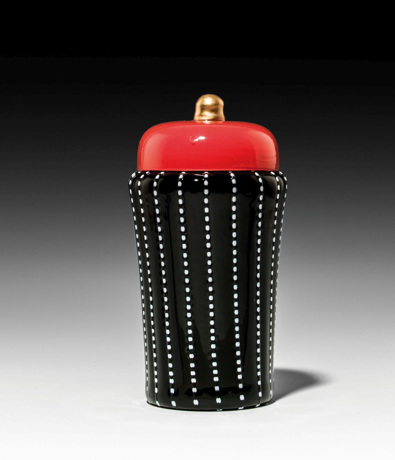 LIDDED VASE