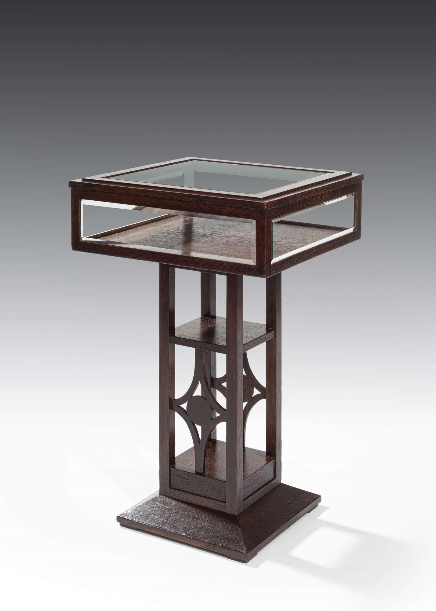 SECESSIONIST EXHIBITOR TABLE