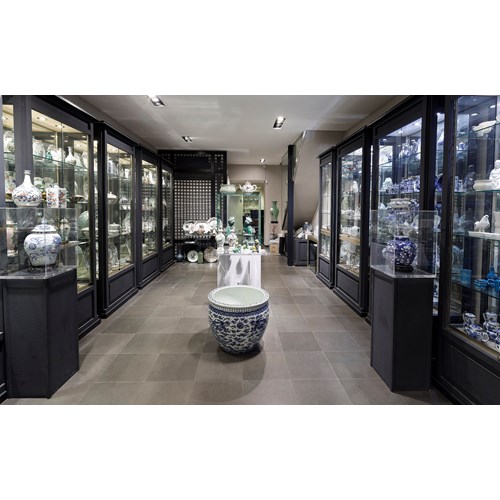 Galerie Bertrand de Lavergne - Paris - 
Porcelain from China and Japan - Snuff bottles - Oriental Art