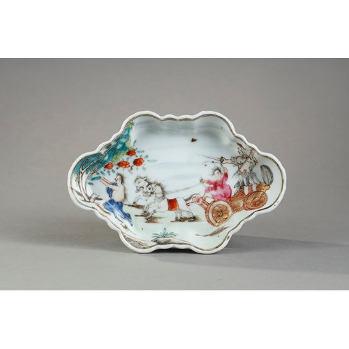 Pattipan Famille Rose porcelain with a European decor - Qianlong period 1736/1795  about 1750