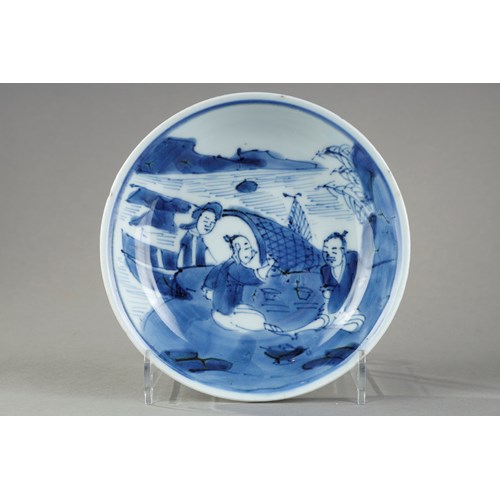 small porcelain cup Blue White with decor of characters and a boat - China Kangxi period 1662/ 1722 circa 1670