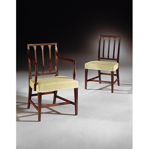 A SET OF EIGHT GEORGE III MAHOGANY DINING CHAIRS 