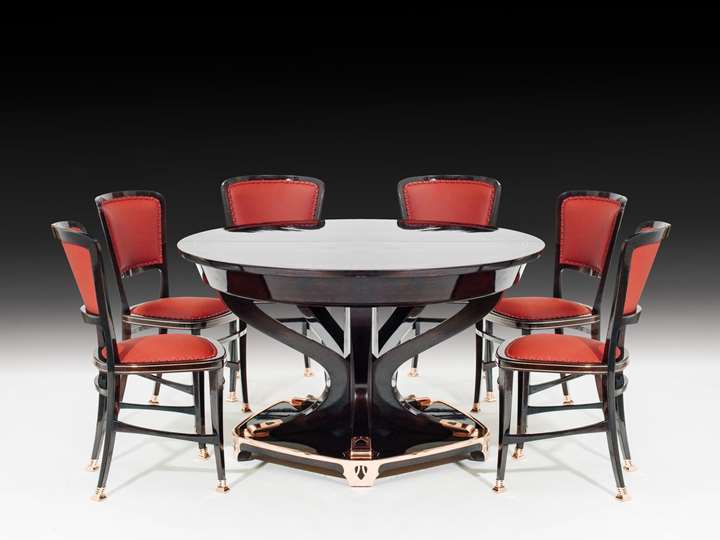 STATELY DINING ROOM ENSEMBLE "MODELL LONDON" consisting of: large sideboard, small sideboard, dining-room table for 18 people, 6 chairs