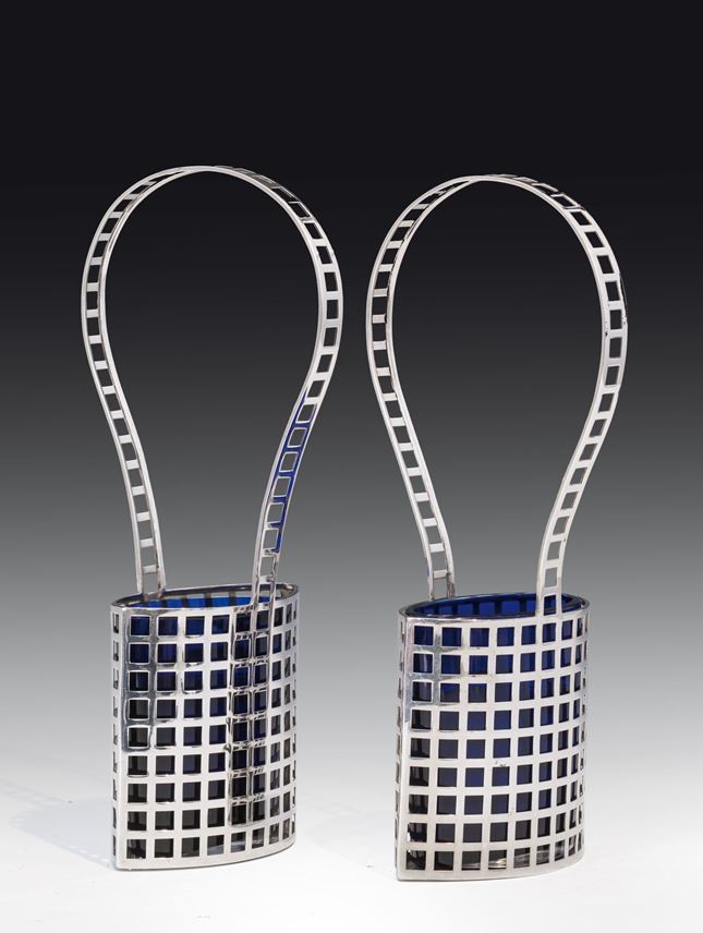 Josef  Hoffmann - A pair of silver baskets | MasterArt