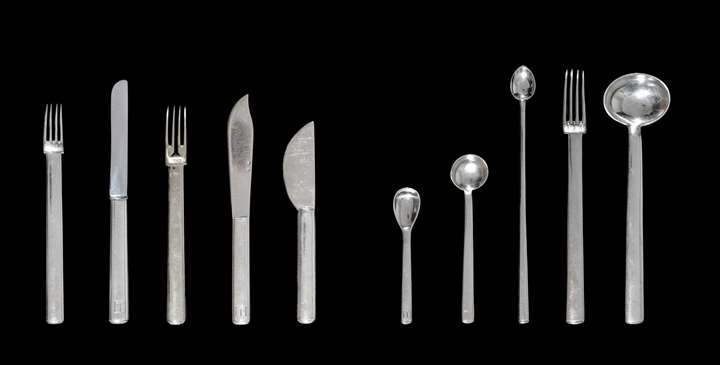 10-piece museum-quality cutlery set