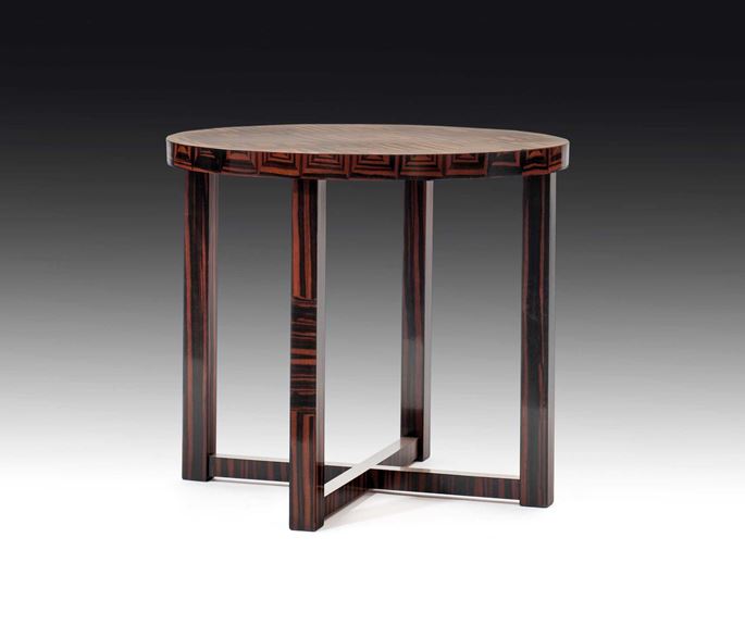 Exceptional drawing room side table | MasterArt