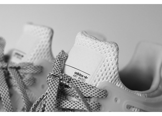 The Art of Sneaker Valuation