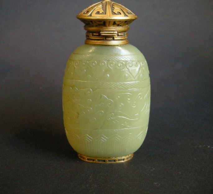 Jade green snuff bottle | MasterArt