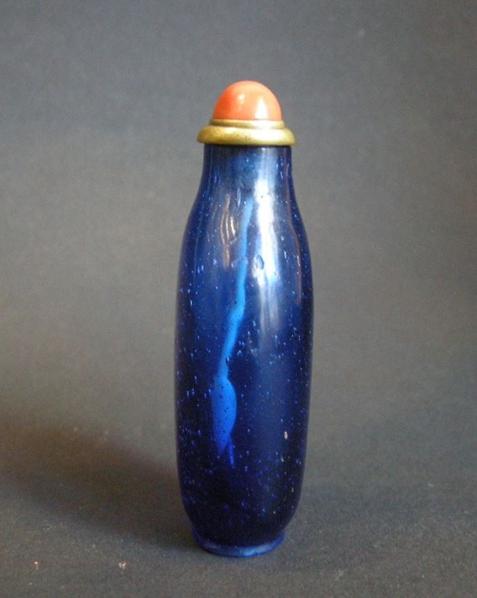 Glass snuff botthe blue saphir  - Qianlong period | MasterArt