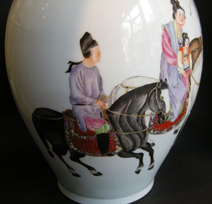 Vase porcelain painted with horses and figures and other face with caligraphy -Republic period | MasterArt