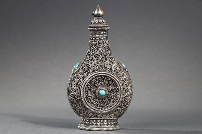 Nice snuff bottle Mongolian silver decorated on the filigree ground  and embellished with turquoise on each face. | MasterArt