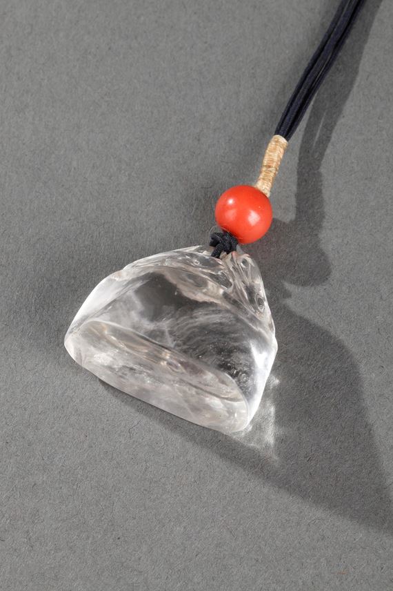 Rare  rock crystal pendant with sculpted a qilong | MasterArt