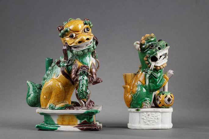 Fo dog biscuit &quot;famille verte&quot;  ears move - Kangxi period | MasterArt