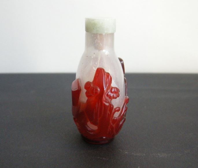 Snuff bottle overlay red on opalescent ground | MasterArt