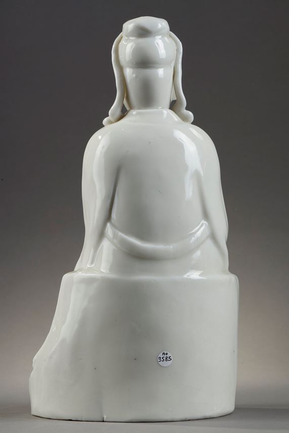 Statuette porcelain of Guandi sitting | MasterArt