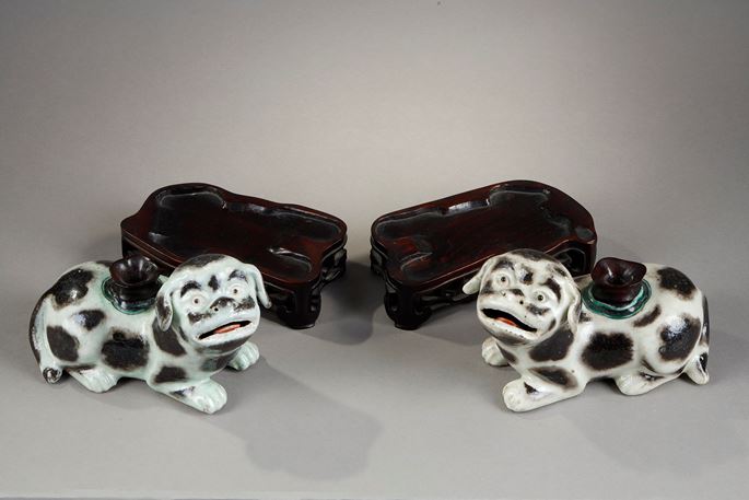 Pair of dogs forming incense stick holders in brown speckled porcelain on beige background | MasterArt