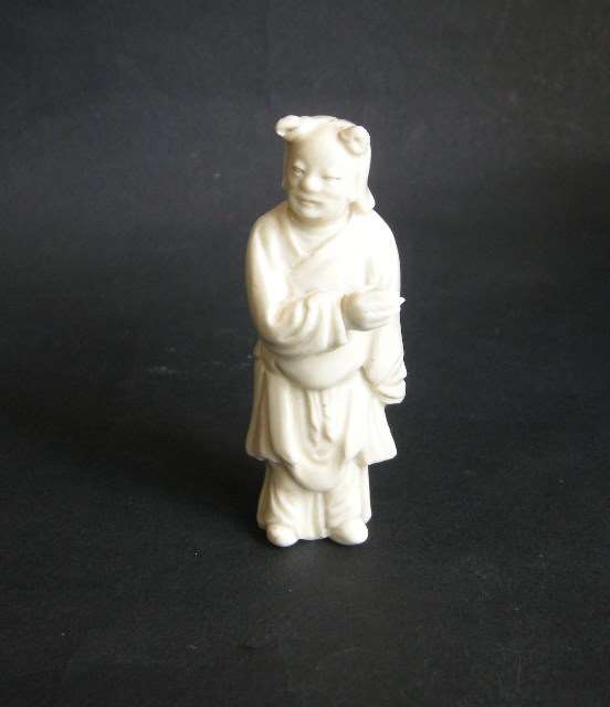Small figure (monk) - Dehua kilns Fujian province - Kangxi period