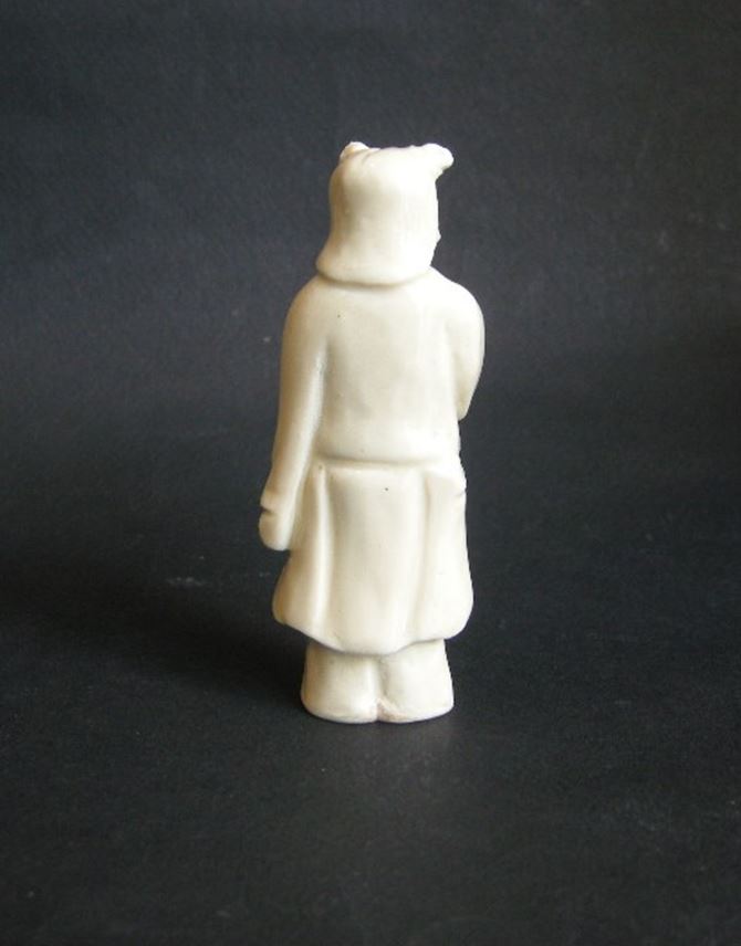 Small figure (monk) - Dehua kilns Fujian province - Kangxi period | MasterArt