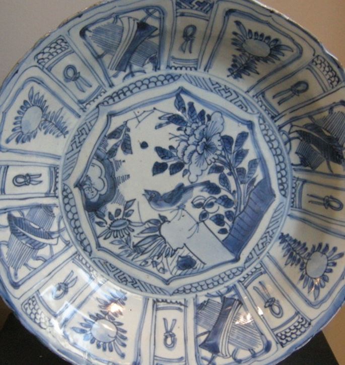 Dish blue and white Chinese porcelain Kraackporselein type | MasterArt