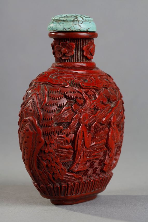 Cinnabar red lacquer snuffbottle decorated with scholars under the pines . the sides decorated with rocks - China 19th century | MasterArt