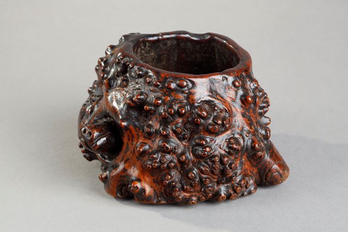 small wooden brushpot (root) forming an irregular decor from which comes out a head of animal china circa 1900  | MasterArt
