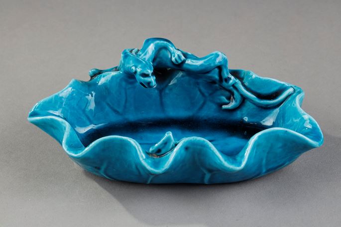 Turquoise blue enameled biscuit brush washer shaped lotus leaf with a small dragon and insect. China 19th century  | MasterArt