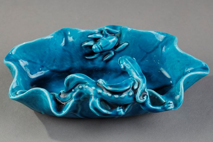 Turquoise blue enameled biscuit brush washer shaped lotus leaf with a small dragon and insect. China 19th century  | MasterArt