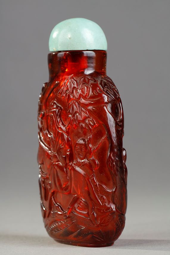 Amber snuff bottle sculpted | MasterArt