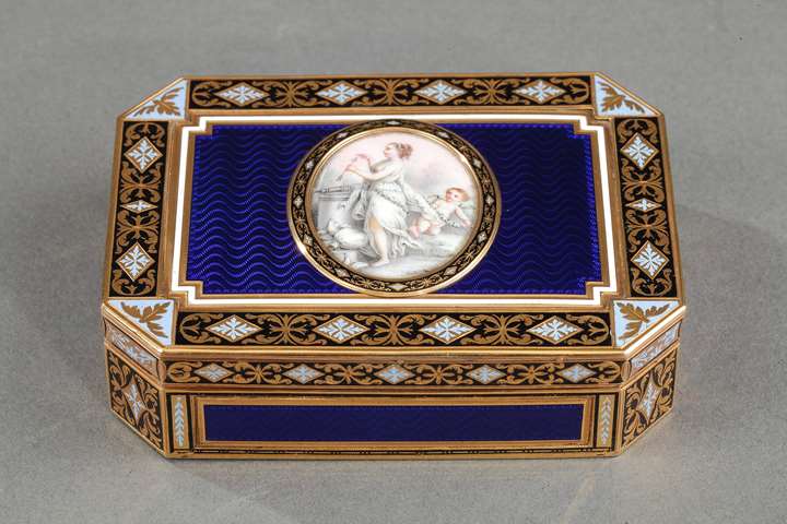 Gold and enamelled 18th century Swiss snuff-box.