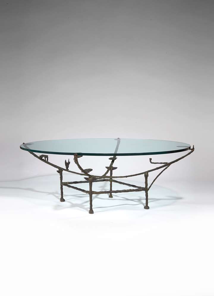 Table Carcasse, modèle à la chauve-souris