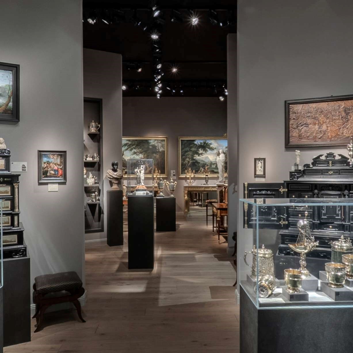 Kunsthandel Peter Mühlbauer - TEFAF Maastricht 2025