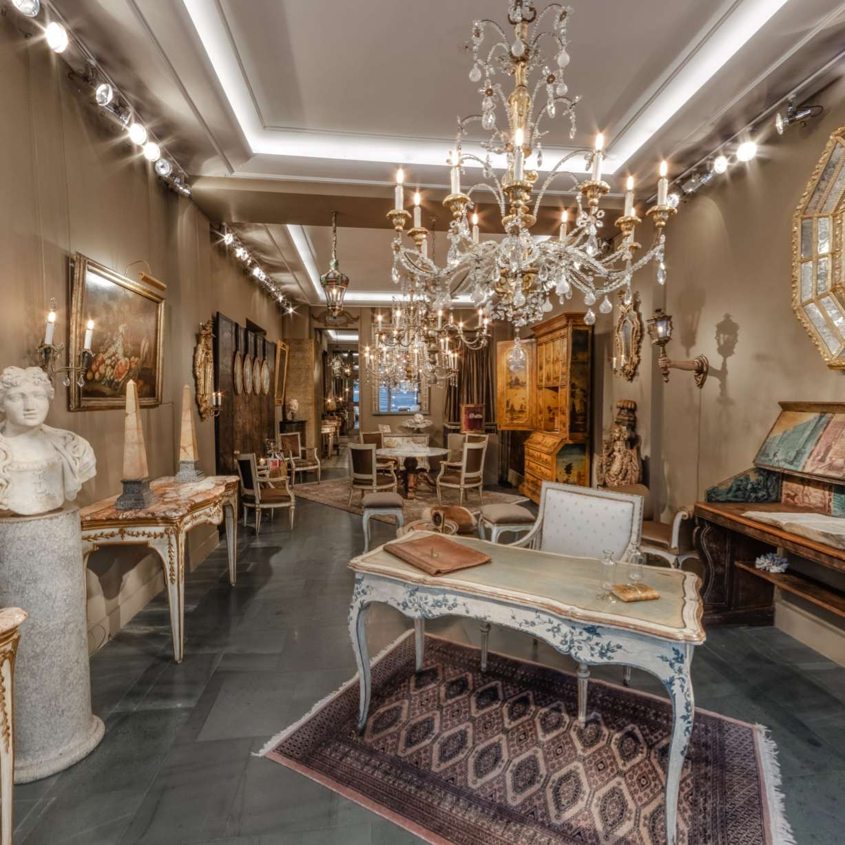 Galerie Spadafora - Tour virtuel