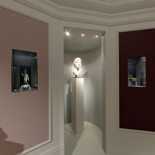 Phoenix Ancient Art - TEFAF NY Fall 2017